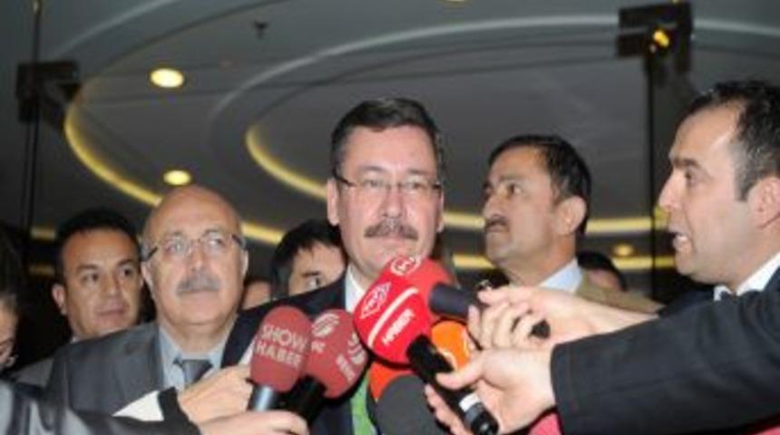 G&ouml;k&ccedil;ek: Senato onaylarsa Cezayir anıtını dikeriz