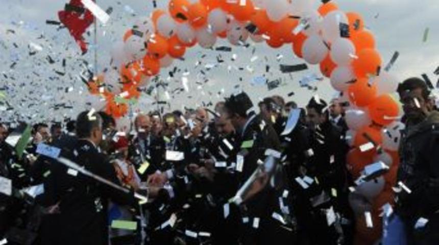 Bakan Yıldırım: Evreşe yolları artık dar değil