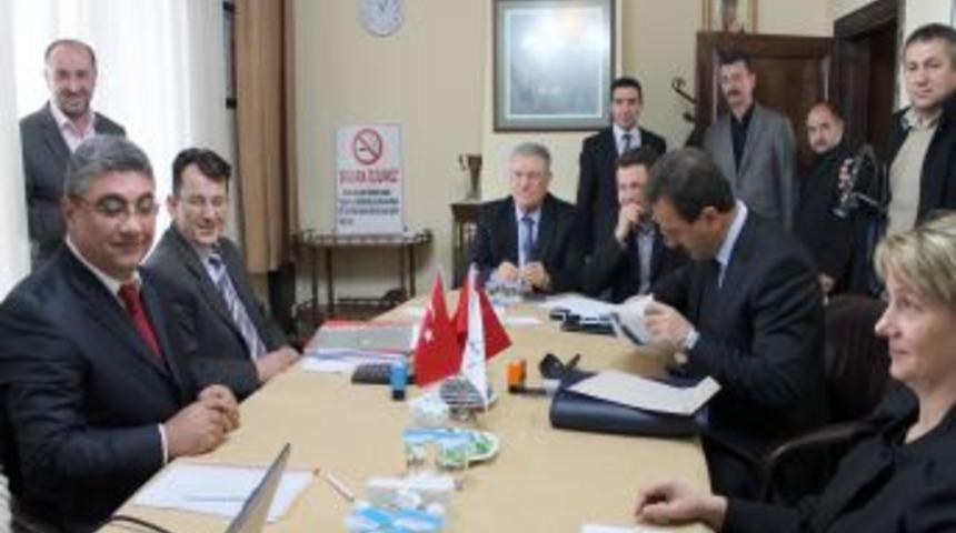 Ka&ccedil;ırılan Kartepe deniz otob&uuml;s&uuml; satıldı