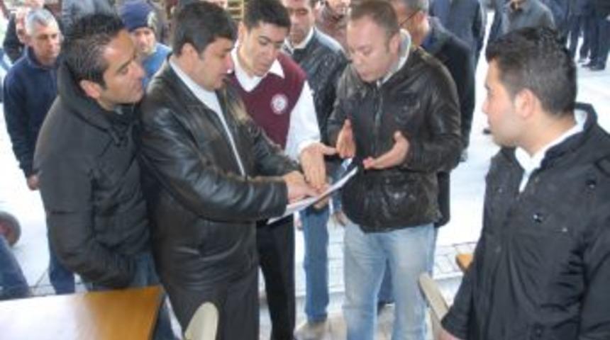 İzmir'de zabıtanın Kordon denetiminde gerginlik