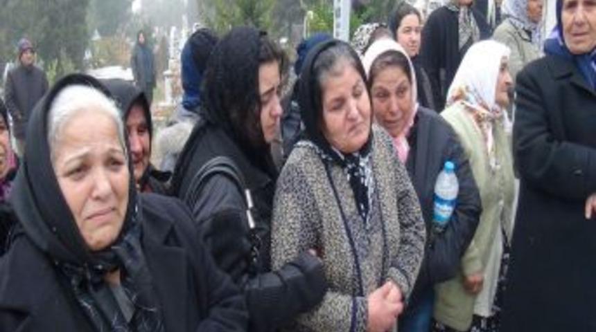 Irak&rsquo;taki bombalı saldırıda hayatını kaybeden kasap toprağa verildi