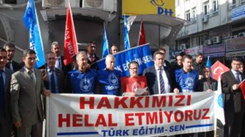 Emekli vekil maaşına yapılan zamma tepki g&ouml;sterdiler