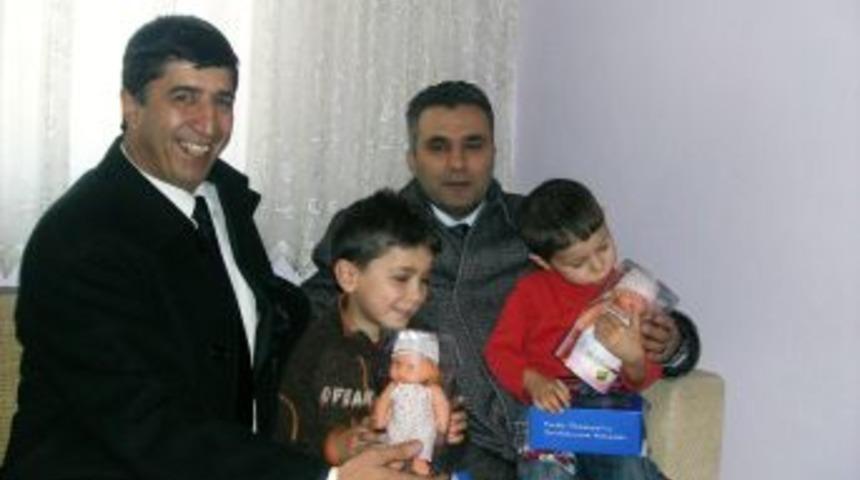 Pasinler'de kalan depremzede aile unutulmadı