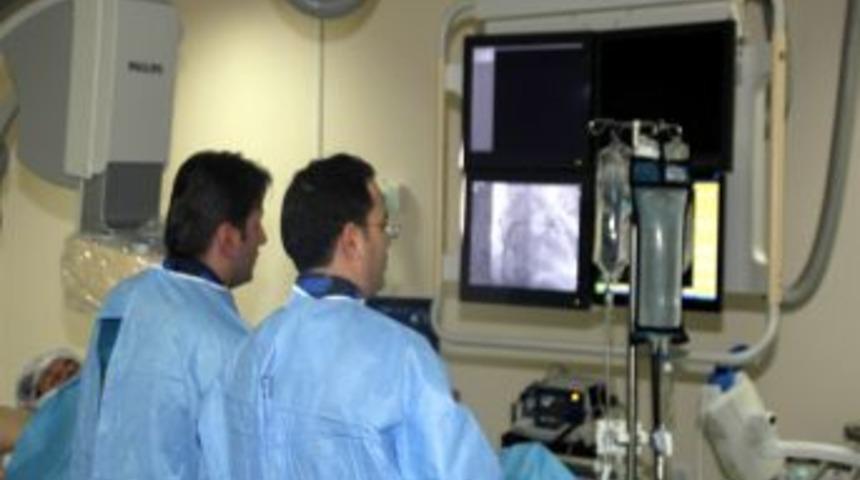 D&Uuml;&rsquo;de kalp &ccedil;arpıntısı soğutma y&ouml;ntemiyle tedavi edildi