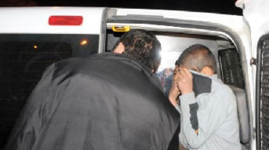 &Ccedil;ocuklar kamyonet &ccedil;aldı