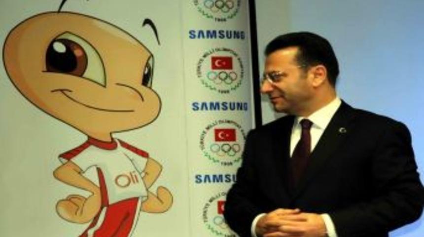 Samsun Valisi H&uuml;seyin Aksoy, sporcu tarama projesi 2012&rsquo;de başlayacak