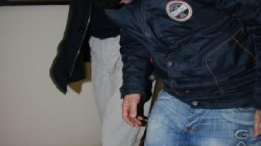 15 yaşında tecav&uuml;zc&uuml;s&uuml;yle evlendi, hamileyken dayak yedi