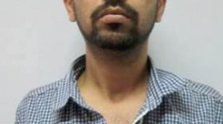 Esat'ta aranan sapık ve hırsızlık zanlısı yakalandı