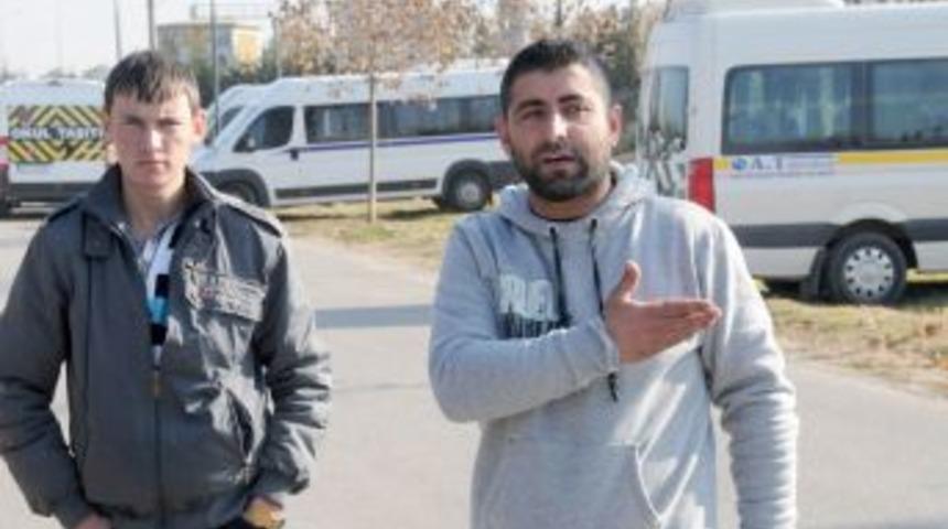 'Şehir merkezinde &ccedil;alışmamız engelleniyor' diyerek eylem yaptılar