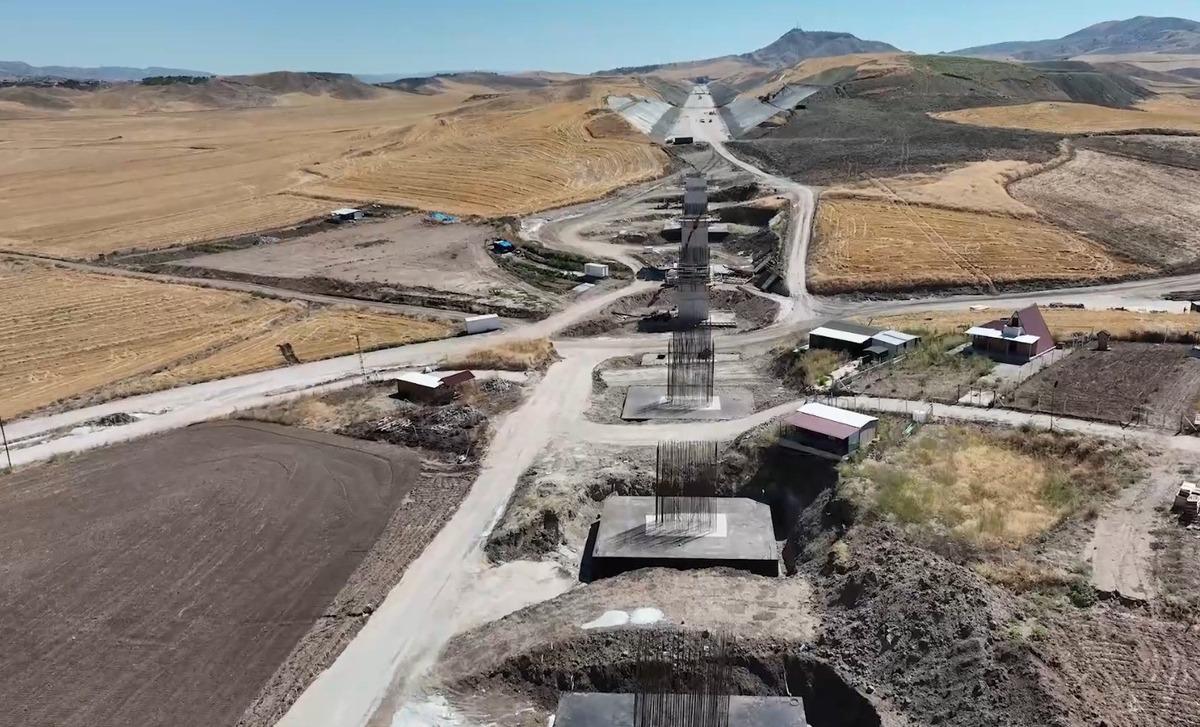 Hızlı tren geliyor: İki il arası 2,5 saate d&uuml;şecek 3