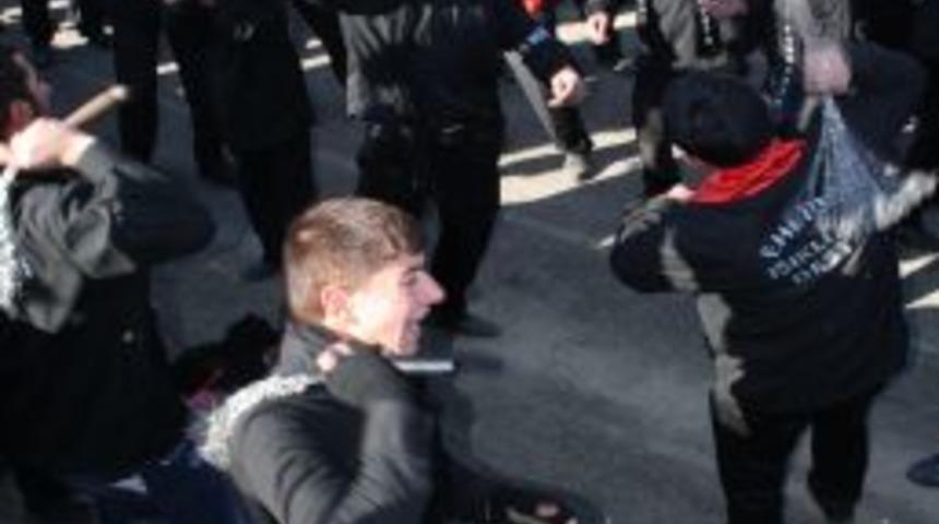 Kerbelâ şehitleri, hüzün ve gözyaşı ile anıldı