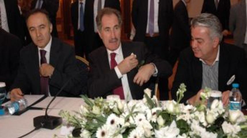 Bakan G&uuml;nay: Yeni m&uuml;şavirliklerle uzak pazarlara a&ccedil;ılacağız