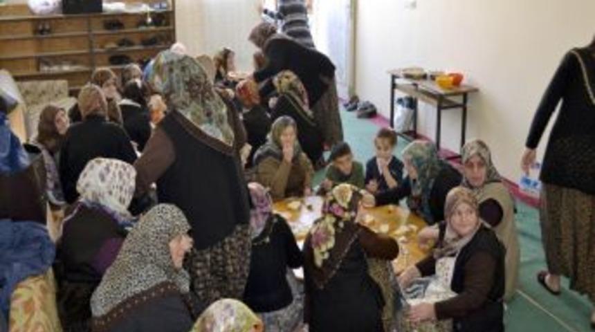 Alaplı'da aşure g&uuml;n&uuml;