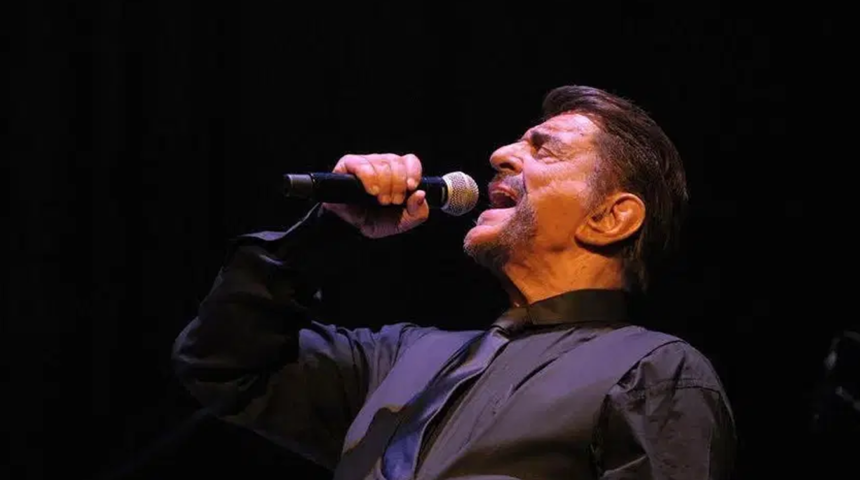 Şarkıcı Alpay, 91 yaşında hayatını kaybetti
