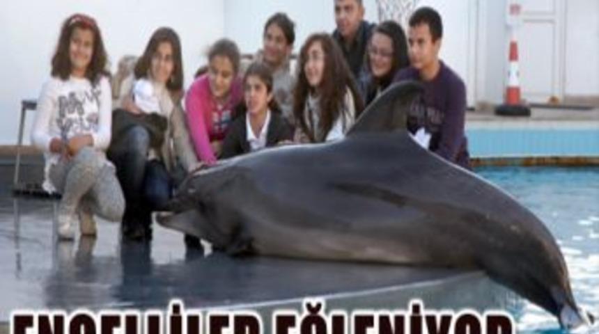 Kepez, engellilerin her zaman yanında