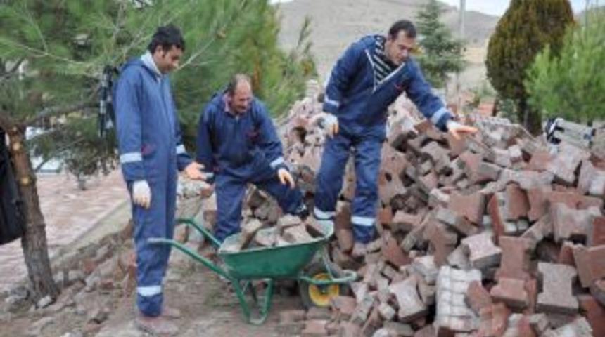 Yerk&ouml;y Şehitliği'nde &ccedil;evre d&uuml;zenleme &ccedil;alışmaları başladı