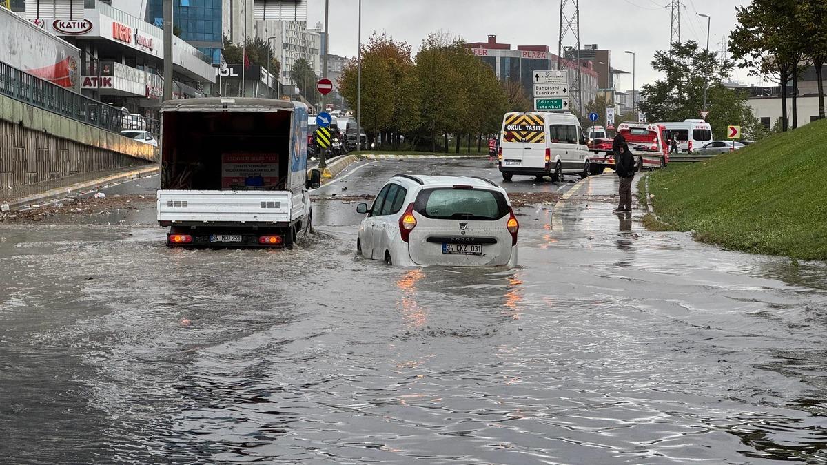 5 günlük hava raporuna yansıdı: İstanbul için bu saatlere dikkat! Şiddetini daha da arttıracak 3
