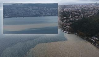 G&ouml;r&uuml;nt&uuml;ler sağanak yağış sonrası İstanbul Boğazı'ndan! Deniz kahverengiye d&ouml;nd&uuml;