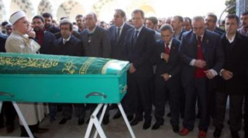 Kahramanlı son yolculuğuna uğurlandı!