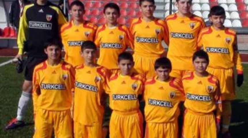 Kayserispor’un minikleri 3 maçta 48 gol attı