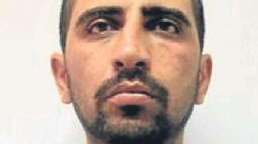 Duş sapığı yakalandı