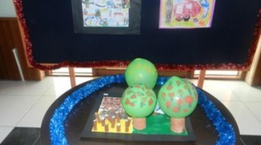 &Ccedil;ocuklar &ccedil;evreyi resimledi