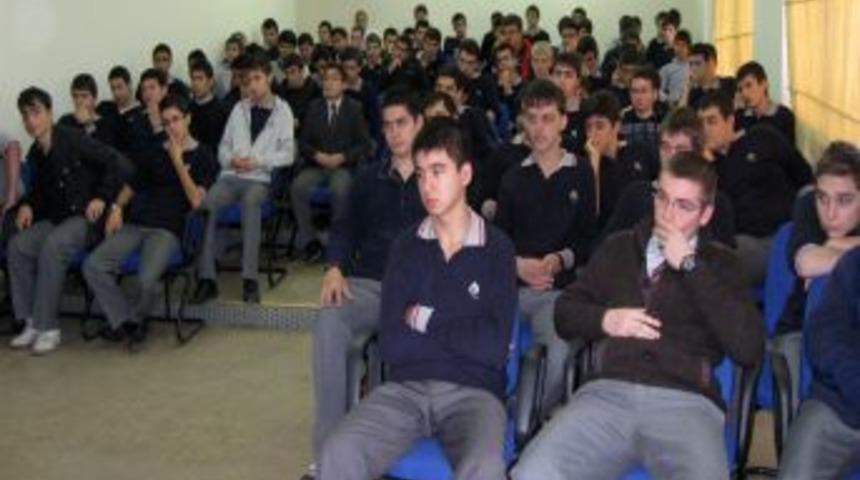 Gen&ccedil;lerin meslekleri tanımaması kariyerlerini etkiliyor