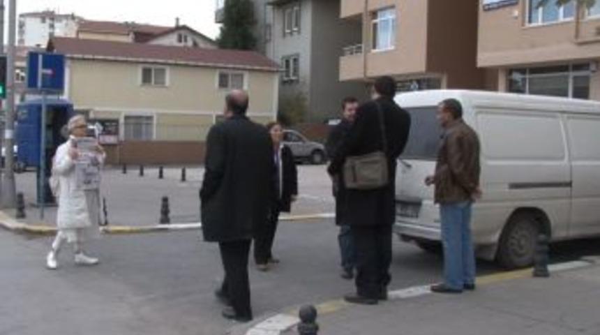 D&Uuml;ZELTME - Aydınlık sahibi Sabuncu'nun evinde arama