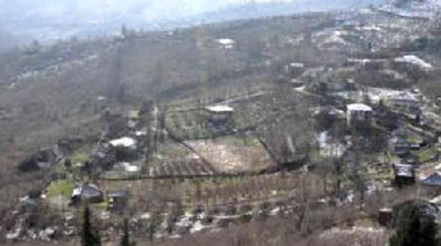 Banka, k&ouml;ye el koyup satışa &ccedil;ıkardı