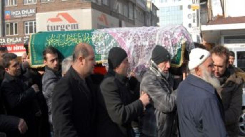 Bel&ccedil;ika&rsquo;daki yangında &ouml;len anne toprağa verildi