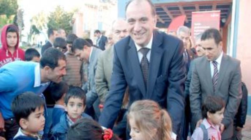 Depremzedeler i&ccedil;in teknoloji sınıfı yaptırdılar