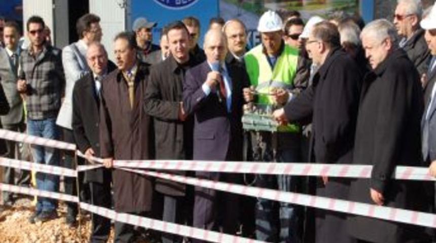 Bayraktar: D&uuml;nyaya yapacağımız modern şehirlerle mesaj vereceğiz