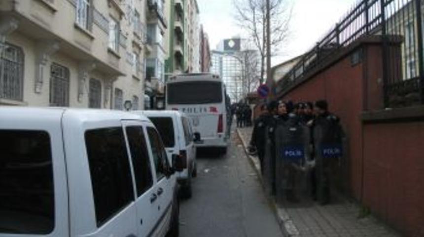 İşgal edilen konsolosluğa m&uuml;dahaleye hazırlığı