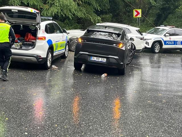 Victor Osimhen'in sevgilisi Stefanie Ladewig Ey&uuml;psultan'da kaza ge&ccedil;irdi