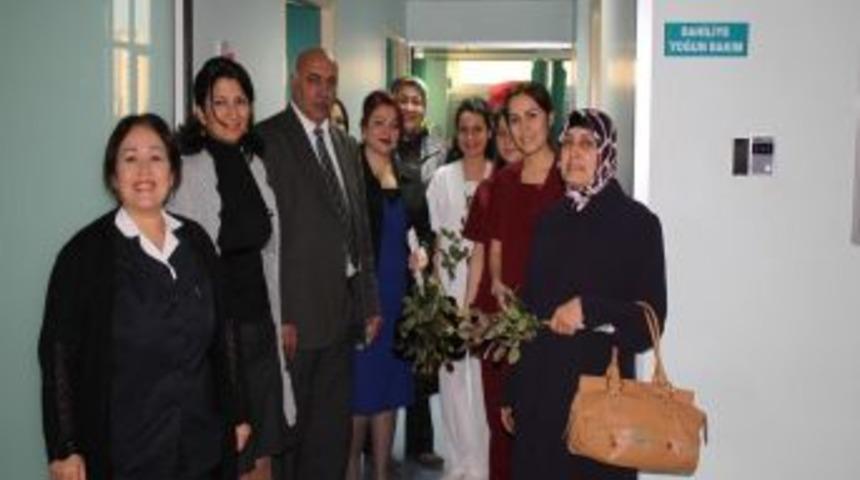 AK Partili kadınlar hastaları ziyaret etti