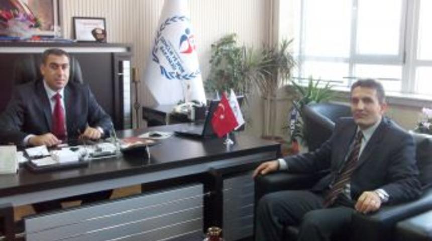 Gen&ccedil;lik Spor İl M&uuml;d&uuml;r&uuml;nden Rafting sporuna katkı s&ouml;z&uuml;.