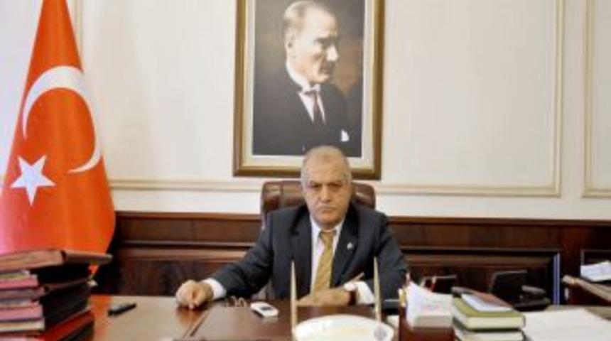 Vali Şent&uuml;rk: Her yeni yıl umutların, beklentilerin habercisidir