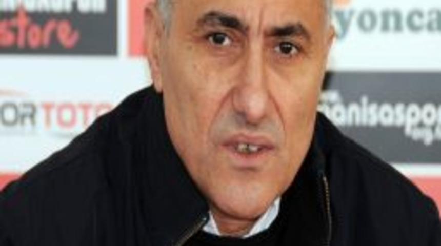 &Ouml;zdeş: Manisaspor&rsquo;un ilk sekizde yer alacağına inanıyorum