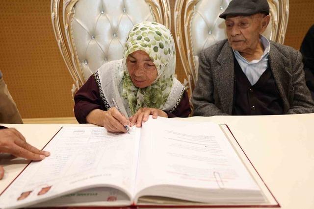 86’sında damat, 72’sinde gelin oldu 2