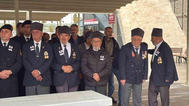 Sivas’ın son Kore Gazisi 94 yaşında hayatını kaybetti 2