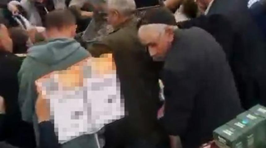 Iğdır&rsquo;da markette ucuz palamut izdihama neden oldu