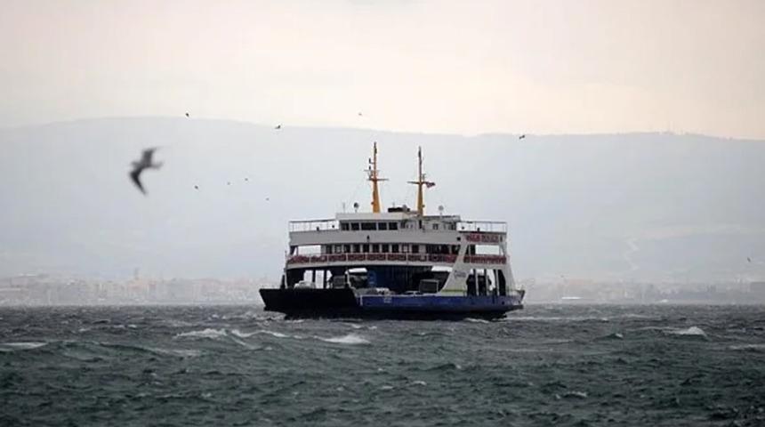 Bozcaada&rsquo;ya bazı feribot seferleri iptal edildi