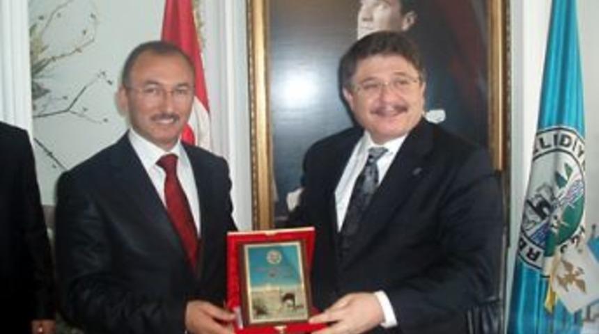 Son 15 yılın en &ccedil;alışkan belediye başkanı