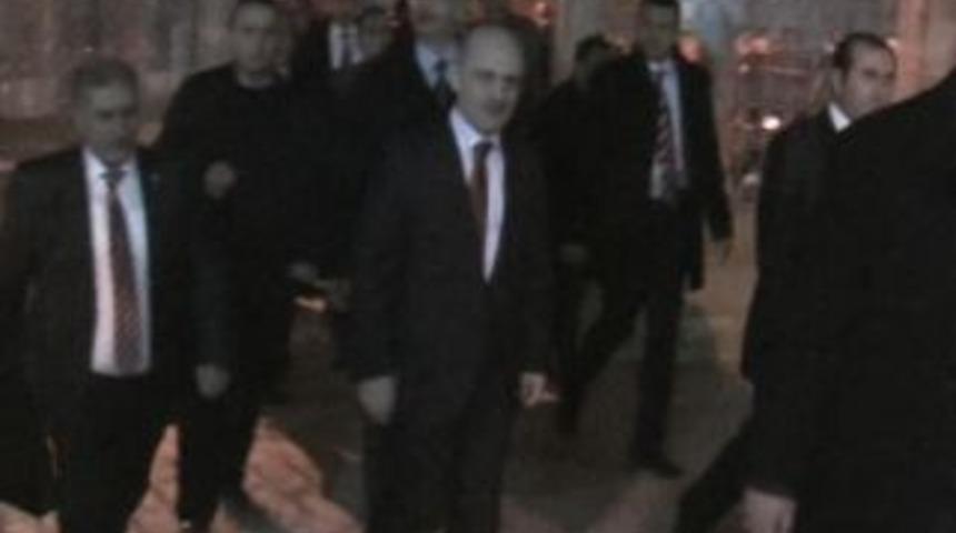 Bakan Said Nursi'nin mezarında dua etti