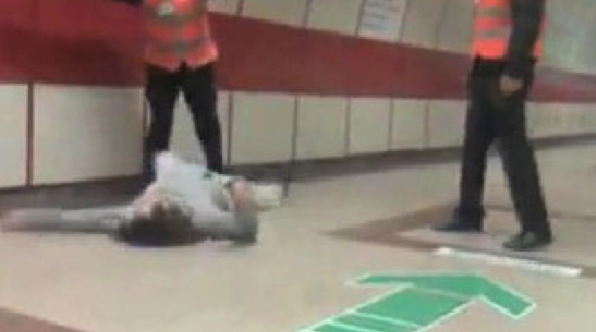 Metroda ilgin&ccedil; olay