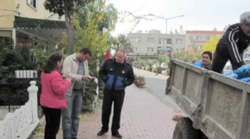 Altınoluk Belediyesi, 800 aileye k&ouml;m&uuml;r dağıtmaya başladı