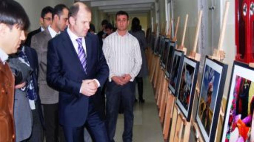 Batmanlı sanat&ccedil;ılar lisenin etkinliğinde buluştu