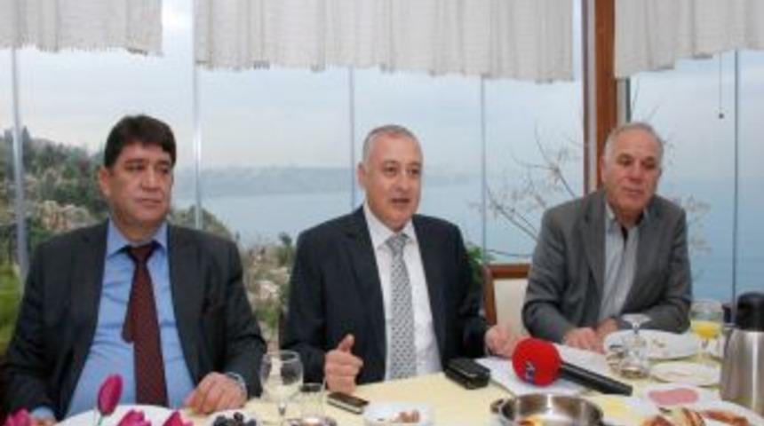 Sevim&ccedil;ok: Esnaf enflasyonu var, parası olan herkese iş yeri a&ccedil;tırılmamalı