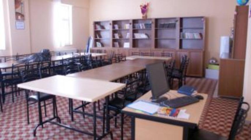 Akdilek İlk&ouml;ğretim Okulu k&uuml;t&uuml;phanesine kavuştu