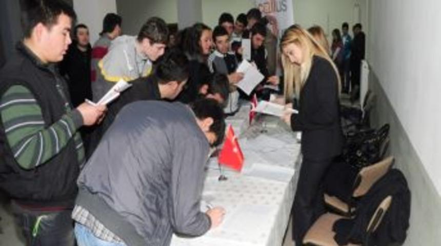 OM&Uuml; &Ccedil;arşamba Ticaret Borsası Meslek Y&uuml;ksek Okulu'nda kariyer g&uuml;nleri